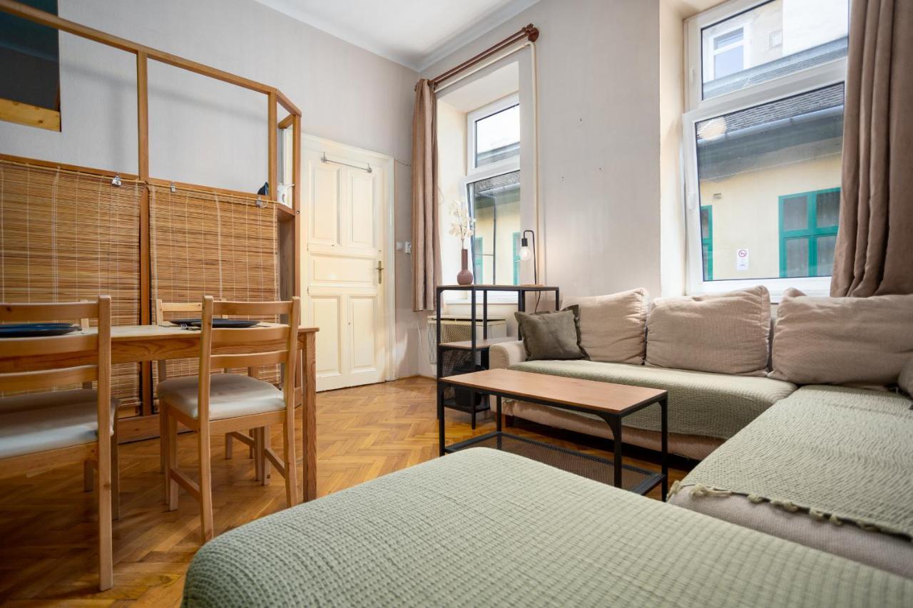 Apartment With Free Parking Budapest Exteriör bild