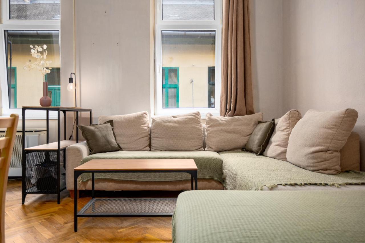 Apartment With Free Parking Budapest Exteriör bild